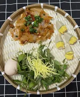 Hình ảnh Bánh tráng trộn truyền thống