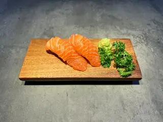 Hình ảnh Sushi cá hồi - A1