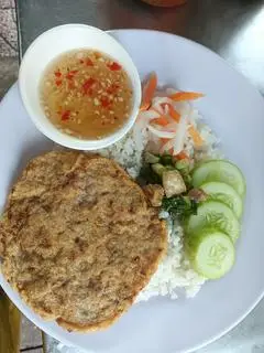 Hình ảnh cơm chả cá