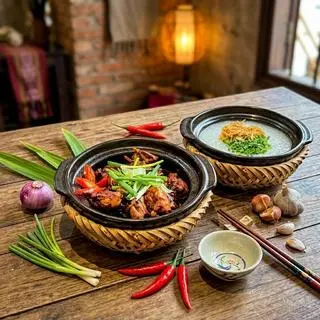 Hình ảnh Ếch kho Sa Tế size M (02 con) + 01 Cháo tự chọn + 01 Coca