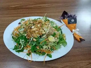 Hình ảnh Gỏi gà lá chanh 1/4 con