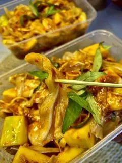 Hình ảnh Tai heo sốt thái L