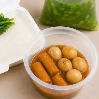 Hình ảnh Cơm chả cá kho trứng cút 