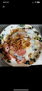 Hình ảnh Bánh Cuốn Trứng Hộp Đầy Đủ