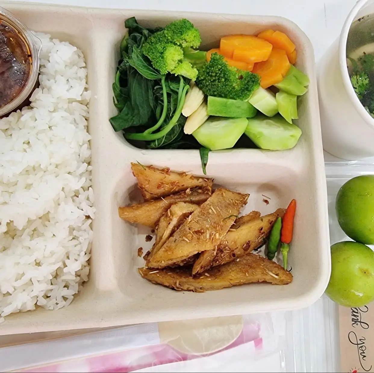 Hình ảnh Cơm bếp an - Canh rong biển