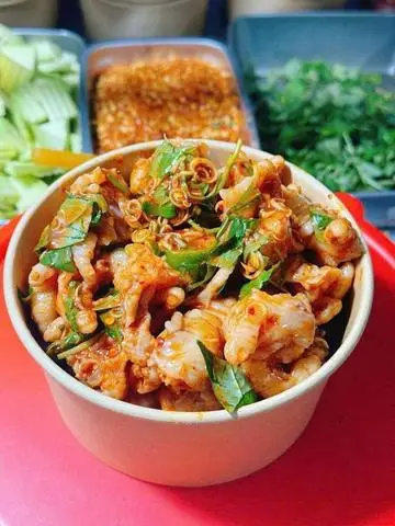 Hình ảnh Chân gà rút xương sốt thái -Size vừa