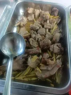 Hình ảnh Thịt vịt kho gừng 