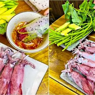 Hình ảnh Mực trứng hấp cuốn rau muống