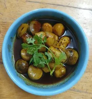 Hình ảnh Cơm nấm rơm kho tộ