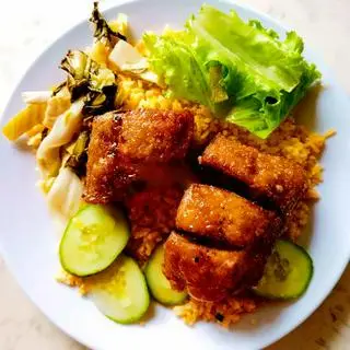 Hình ảnh Cơm chiên ức gà xối mỡ