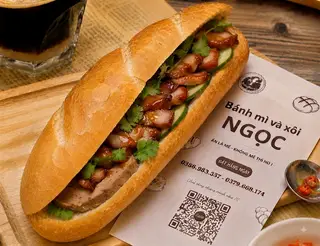 Hình ảnh Bánh mì pate thịt nướng xá xíu
