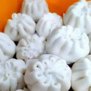 Hình ảnh Bánh Bao Trứng Cút Truyền Thống (2 Trứng)