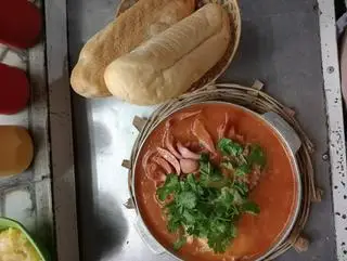 Hình ảnh combo 2suất bánh mì sốt vang tặng sữa đậu