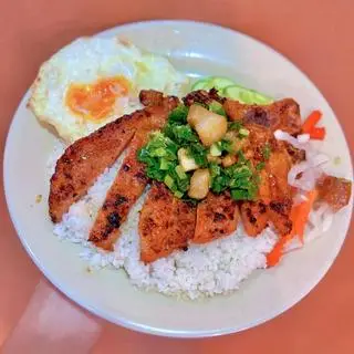 Hình ảnh Cơm Sườn + Ốp La & Canh Khổ Qua Nhồi Thịt 