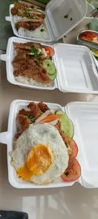 Hình ảnh cơm tấm sườn trứng 