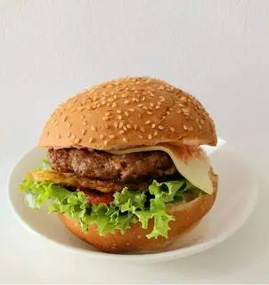 Hình ảnh Burger Bò - Phô Mai