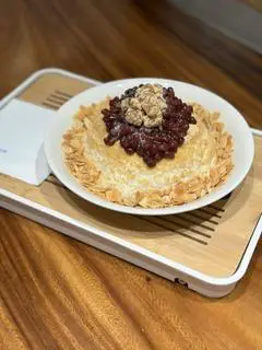 Hình ảnh Bingsu đậu đỏ - red bean bingsu