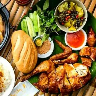 Hình ảnh Gà nướng phô mai cay (nửa con)