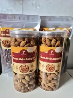 Hình ảnh Hạt hạnh nhân rang bơ hộp 500g