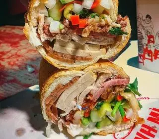 Hình ảnh Bánh mỳ thập cẩm