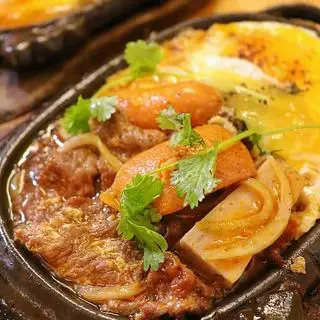 Hình ảnh Chảo Thịt Nướng Đặc Biệt