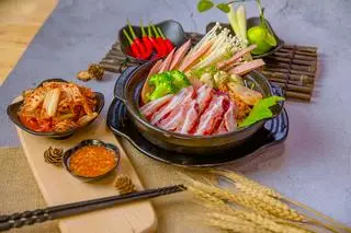 Hình ảnh Mỳ cay sườn sụn