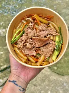 Hình ảnh Nui xào bò 
