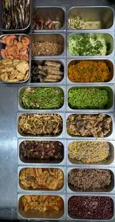 Hình ảnh cơm chả lá lốt + Rau + Canh + Mắm đầy đủ