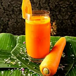 Hình ảnh Nước ép cà rốt cốc 700ml