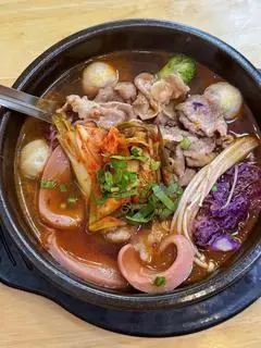 Hình ảnh Mì cay Kim Chi Bò 