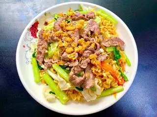 Hình ảnh mì xào bò