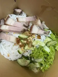 Hình ảnh Bún mắm nêm thịt heo quay