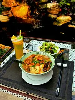Hình ảnh bánh đa trắng cá cay Hải phòng bát lớn