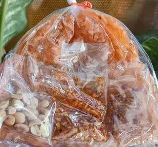 Hình ảnh Bánh tráng trộn vị me( 1 bịch)