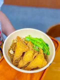Hình ảnh Mì khô sủi cảo chiên
