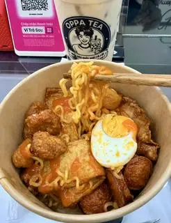 Hình ảnh Mì Xào Tokbokki Hàn Quốc Đặc Biệt