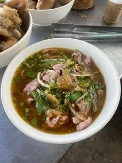 Hình ảnh Bún Bò TÁI + chả