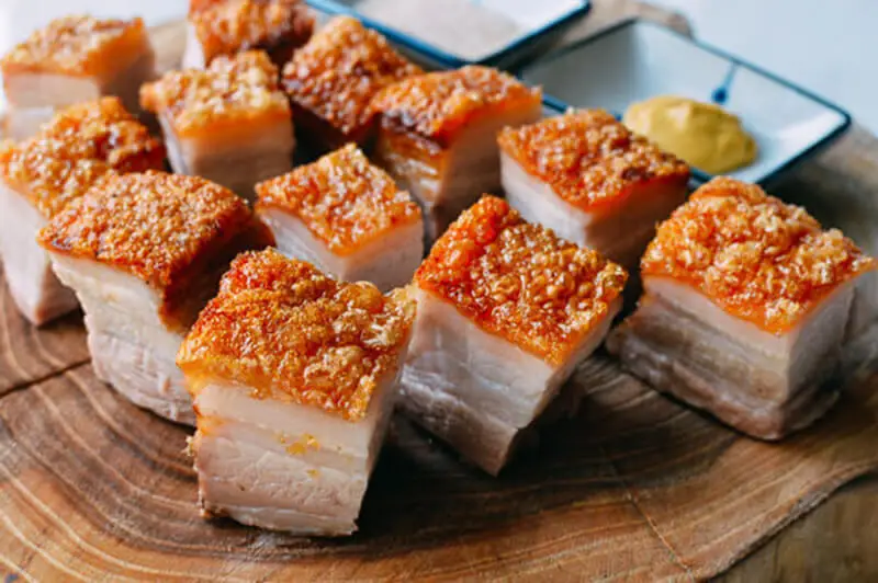 Hình ảnh Ba Rọi Heo Quay Da Giòn (100gr)