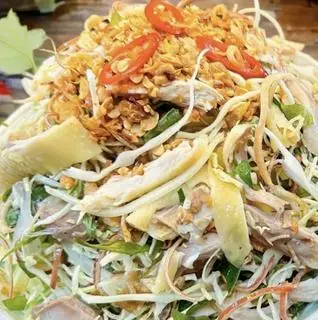 Hình ảnh Cơm - gỏi 2 cánh gà