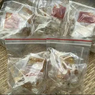 Hình ảnh Bánh tráng dẻo trộn cay