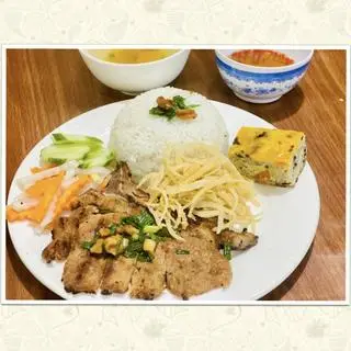 Hình ảnh Cơm Tấm Sườn, Bì, Chả