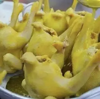 Hình ảnh GÀ HẤP MÍA 1/2 con chặt sẵn