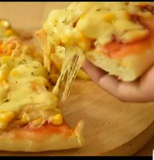 Hình ảnh Pizza ngô ngọt phô mai size 16cm