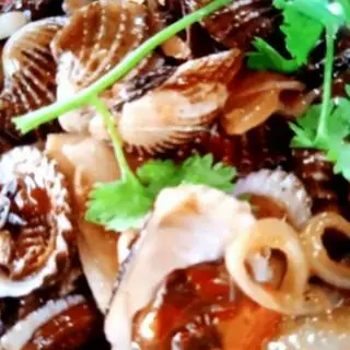 Hình ảnh Sò Huyết Xào me