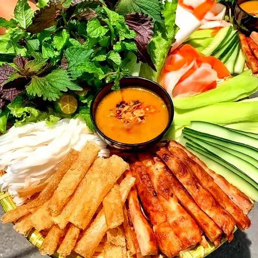 Hình ảnh Nem nướng Nha Trang suất vừa