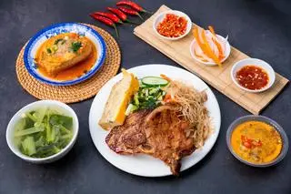 Hình ảnh Cơm sườn chả