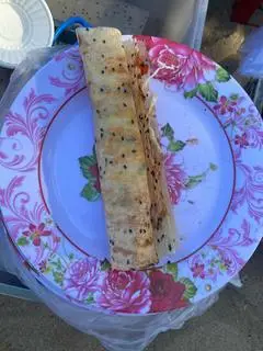 Hình ảnh Bánh tráng cuốn mắm ruốc