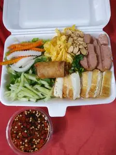 Hình ảnh Bún Nước Tương Nem Nướng Đầy Đủ 