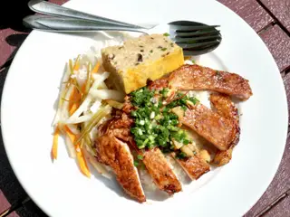 Hình ảnh Cơm sườn chả