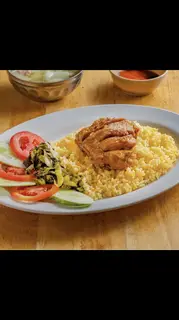 Hình ảnh cơm gà xối mỡ ức gà 